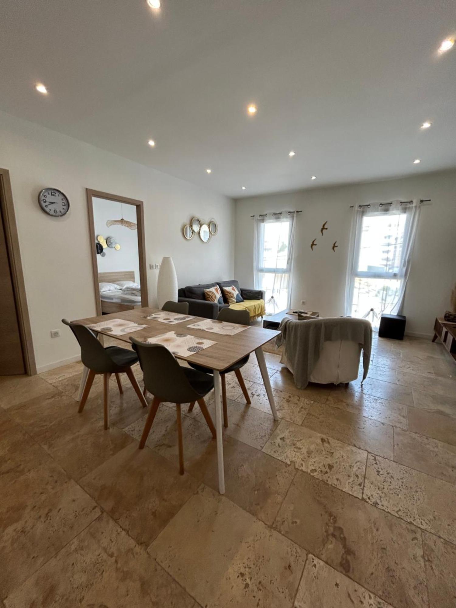 Appartement T3 Dans Maison Neuve 7 Couchages La Seyne-sur-Mer Bagian luar foto